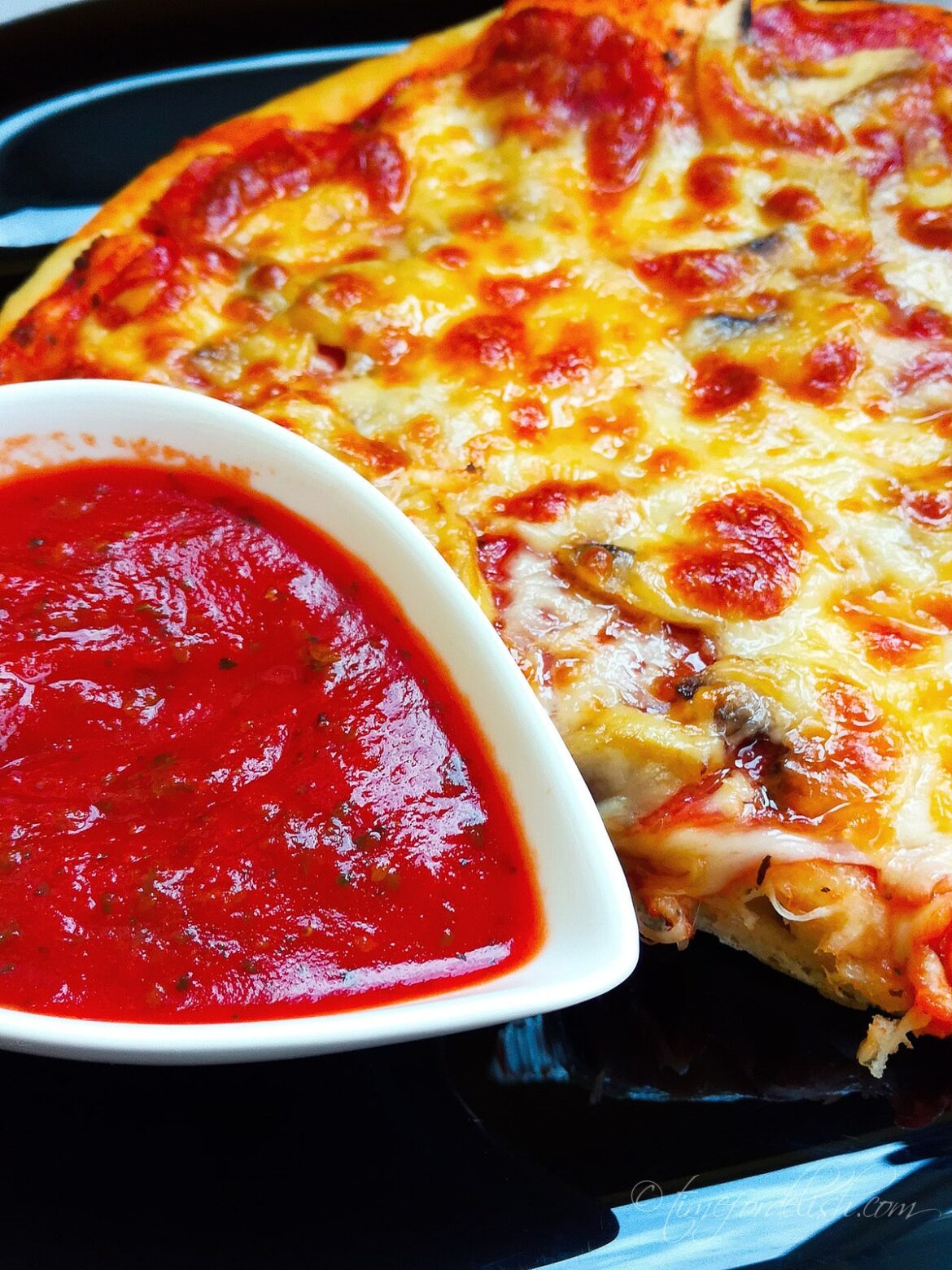 Pizza With Salami (Homemade) Put Your Salami On Pizza!