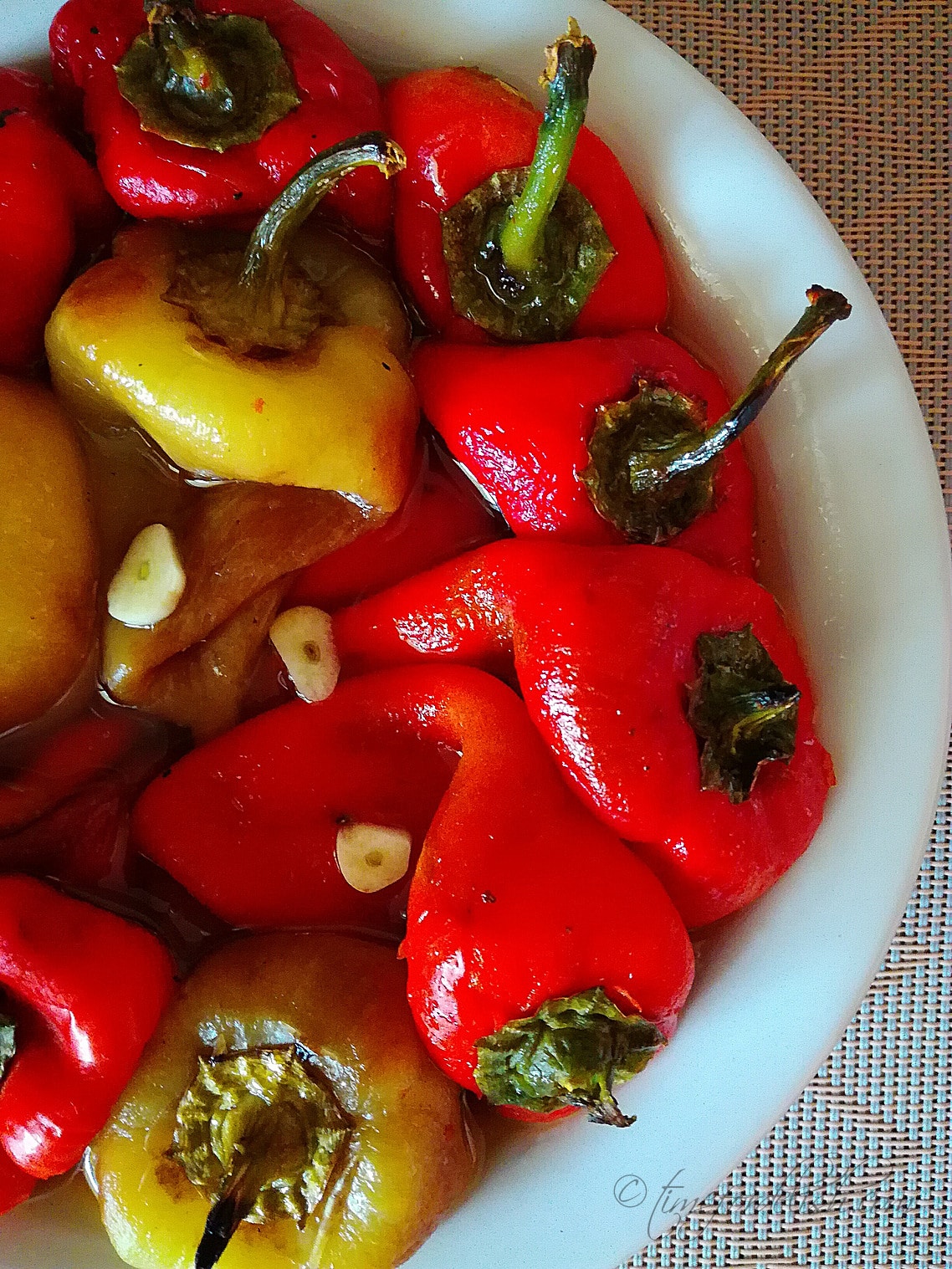 romanian roasted peppers salad